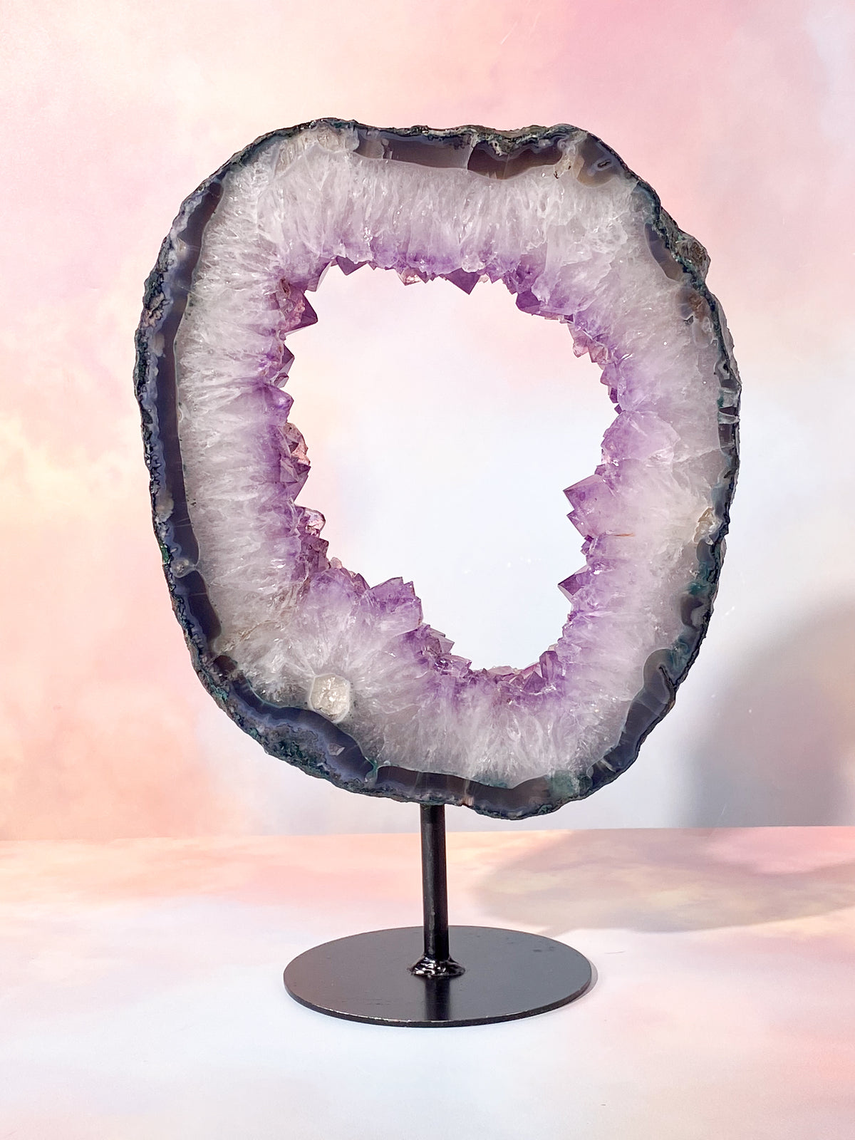 Jätteportal med ametist (nr 7)