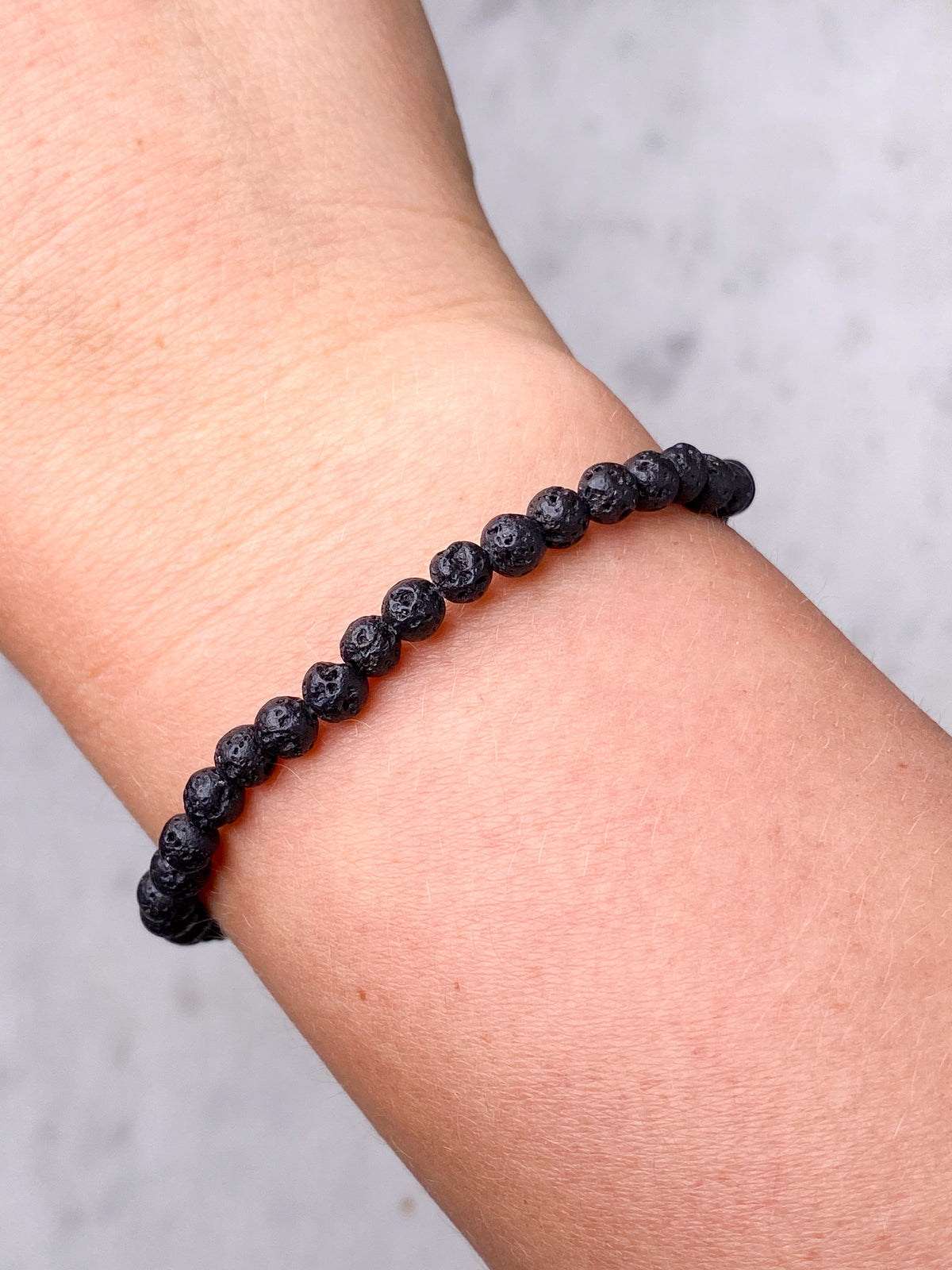 Armband med lavasten
