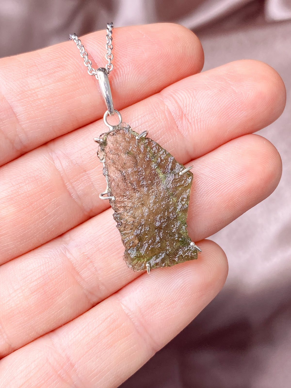 Besednice Moldavite hängsmycke (nr 7)