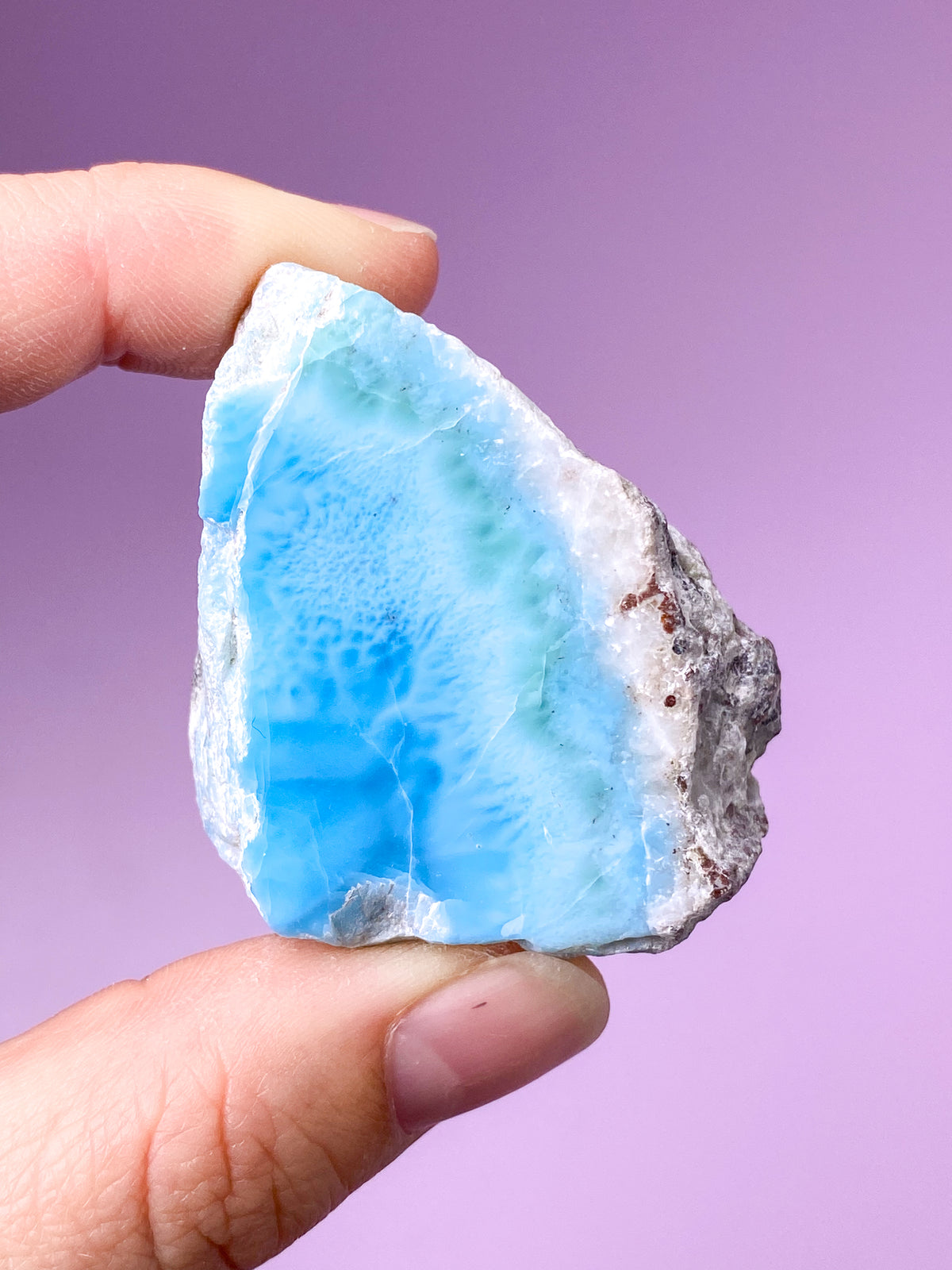 Larimar Halvpolerad (nr 24)
