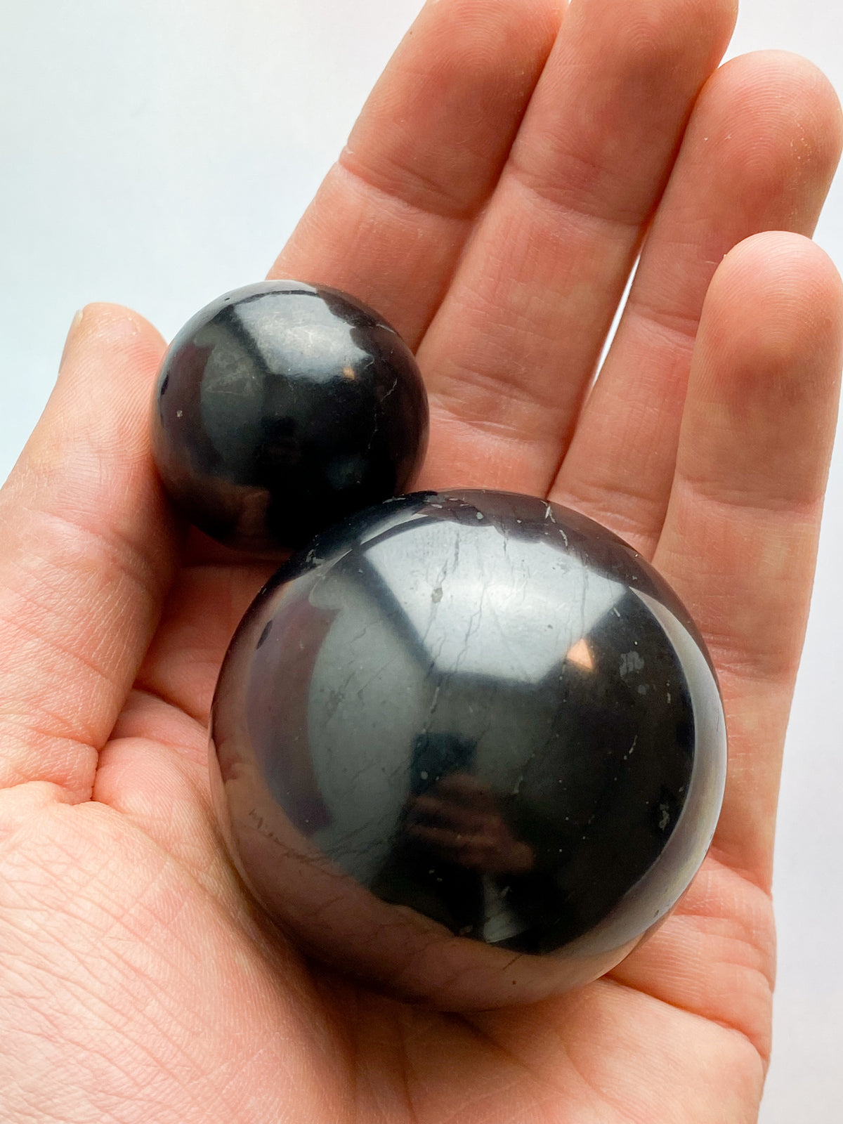 Shungite Ball (2 cm)