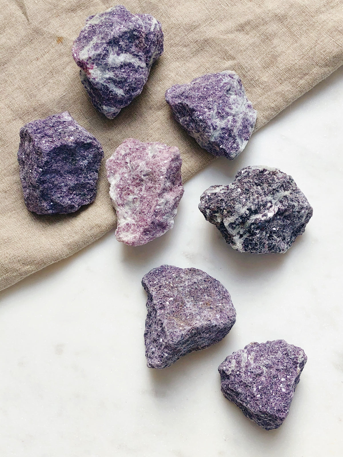 Rå lepidolite.