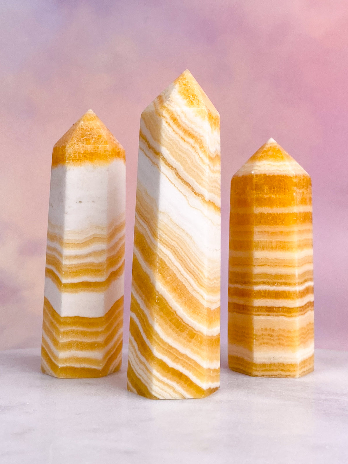 Orange randigt kalcittorn
