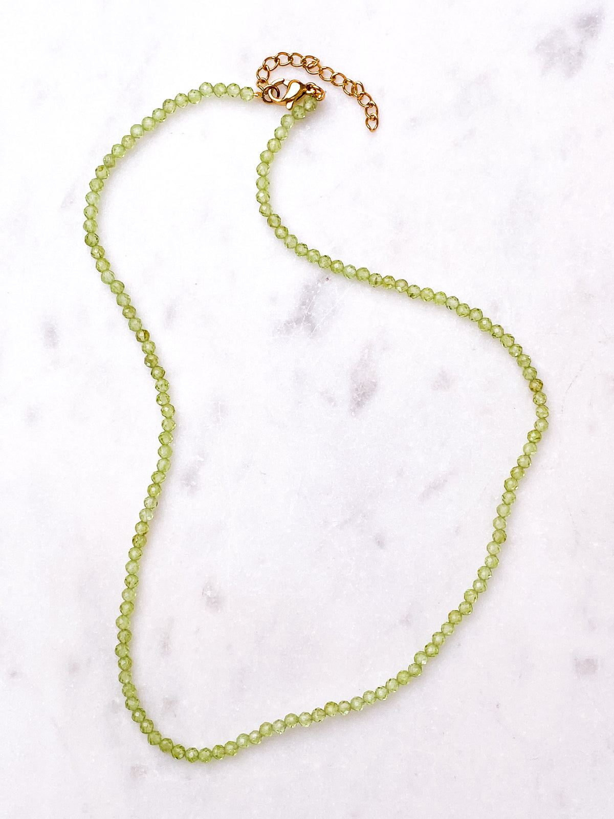 Peridot fasetterat halsband