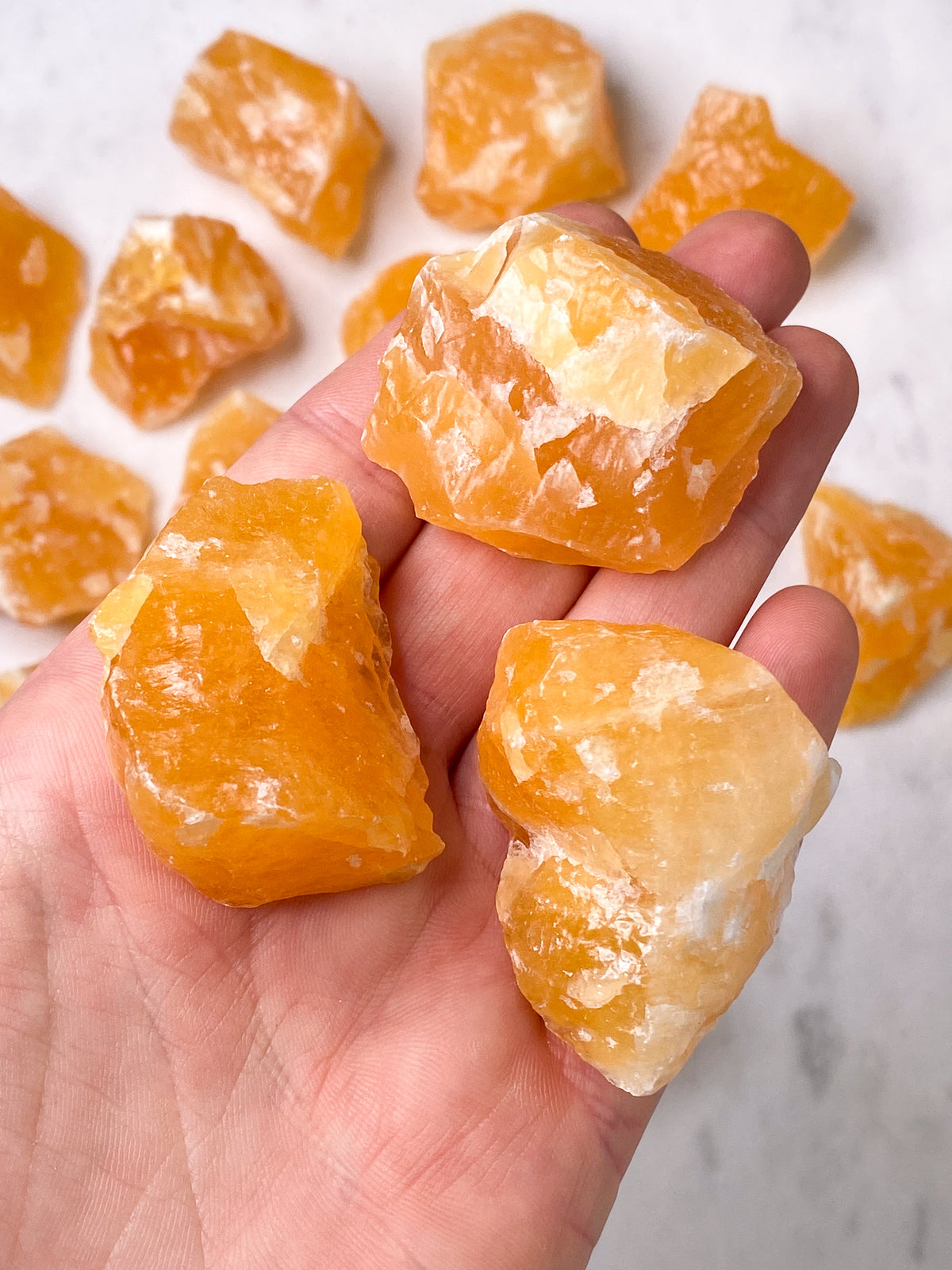 Orange kalcit rå