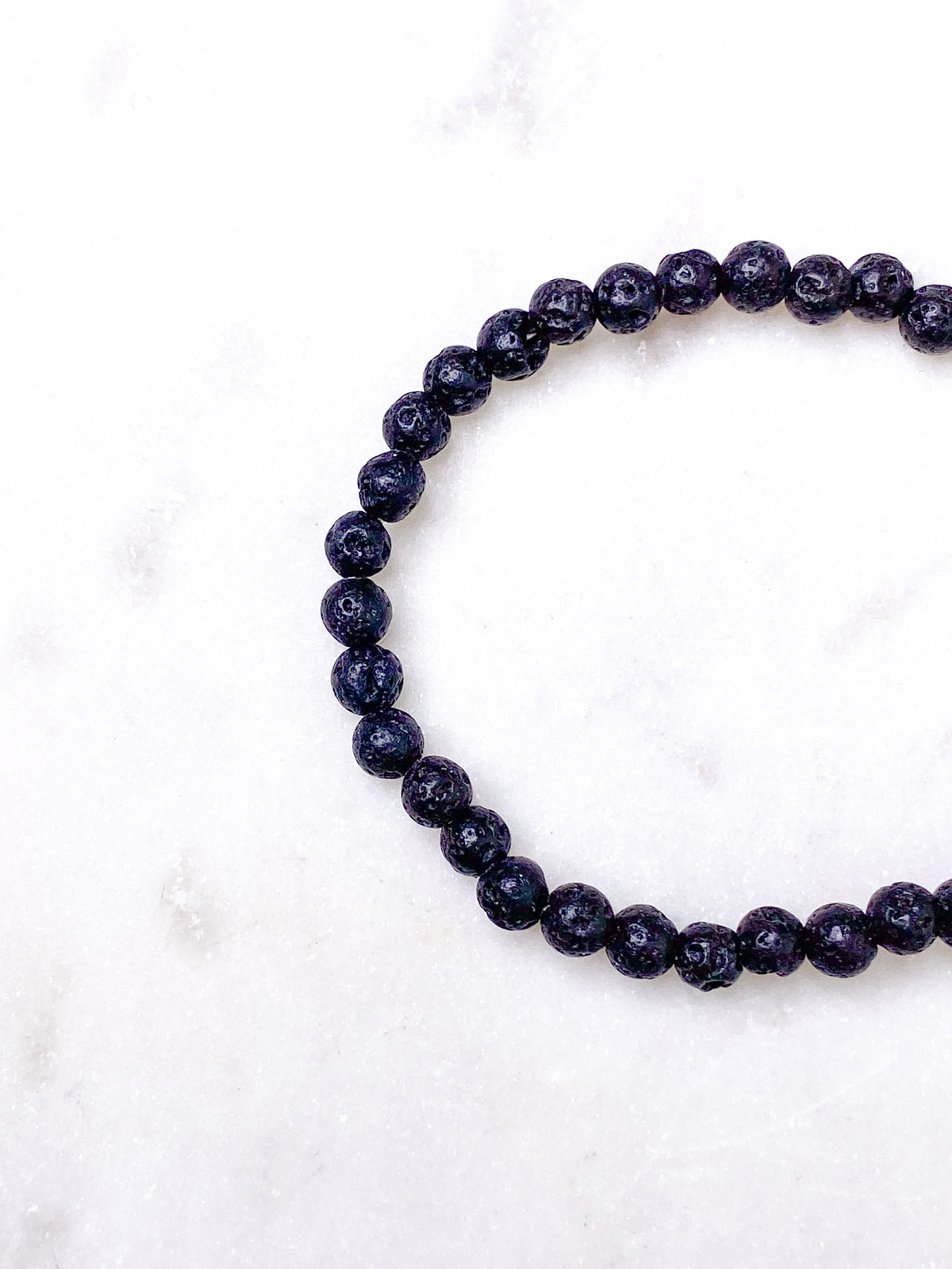 Armband med lavasten
