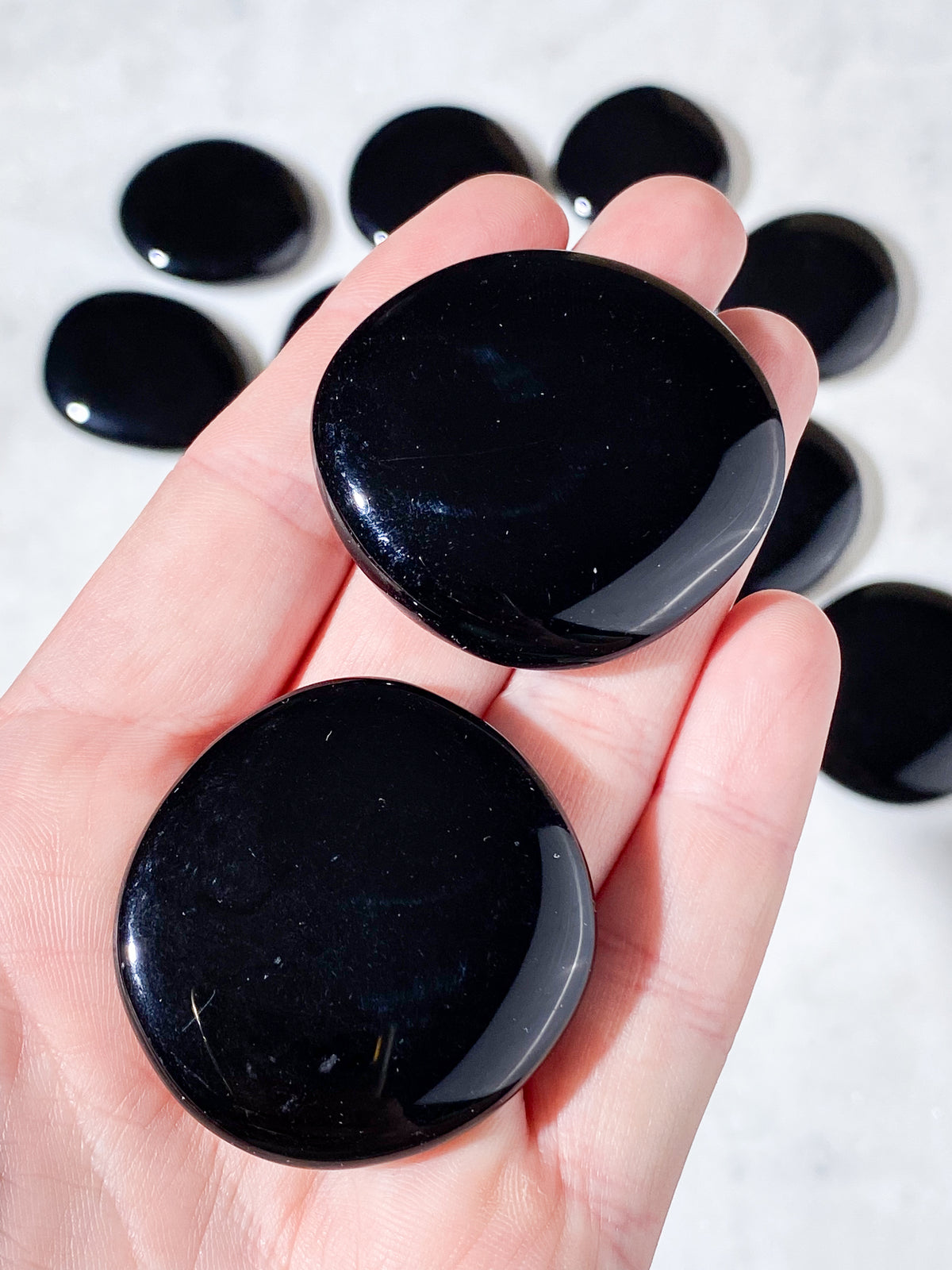 Svart Obsidian Disc