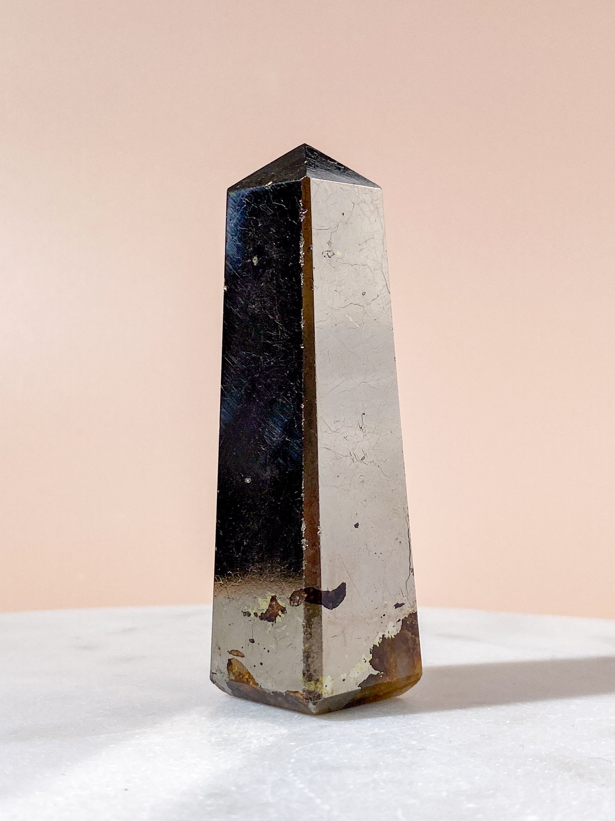 Gyllene helbrägdagörare med pyrittorn (nr 9)