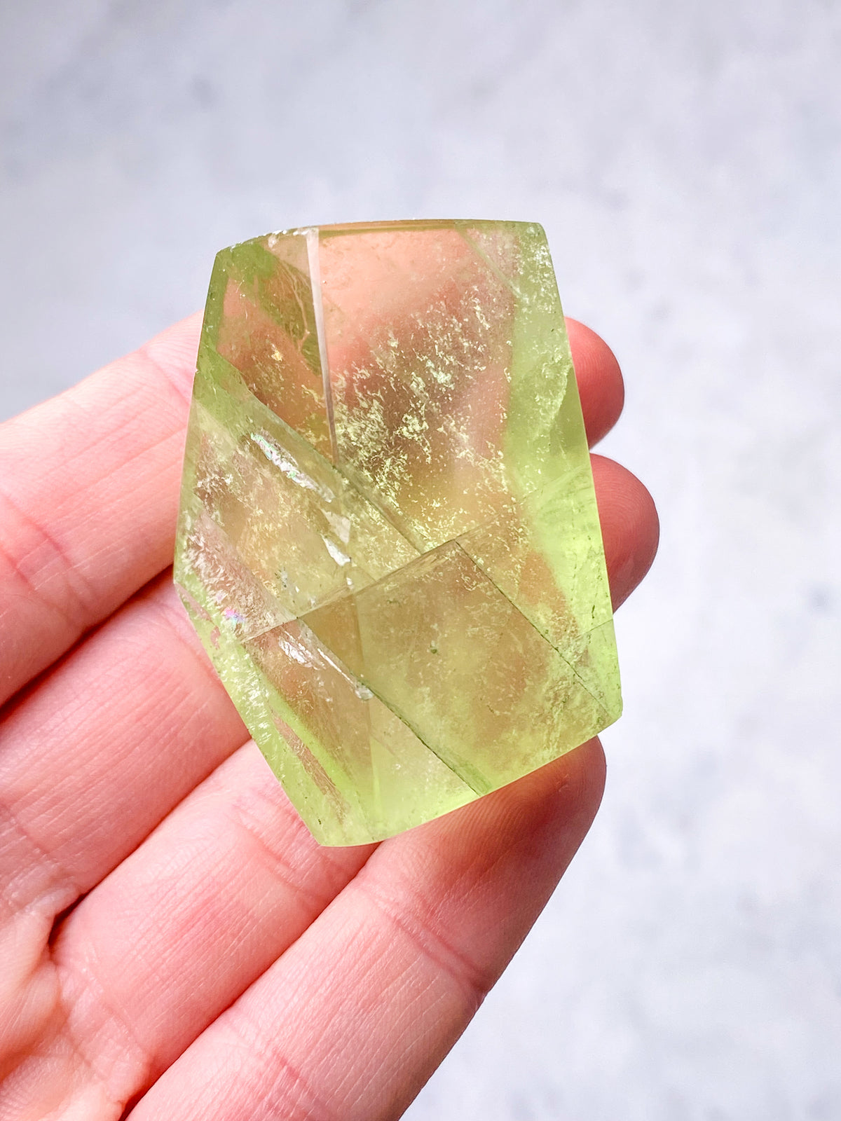 Grönt äpple Fluorit Freeform (nr 8) (Exklusivt)