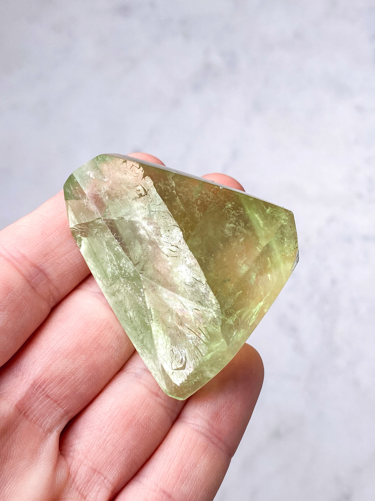 Grönt äpple Fluorit Freeform (nr 23) (Exklusivt)