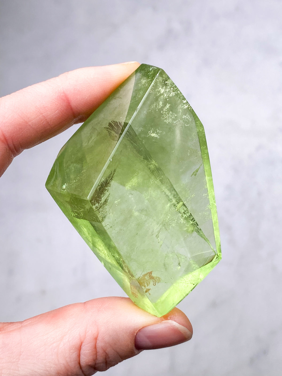 Grönt äpple Fluorit Freeform (nr 24) (Exklusivt)