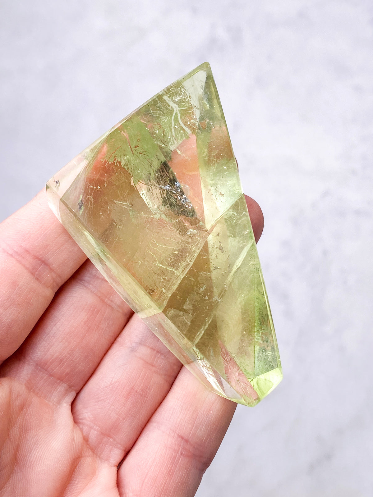 Grönt äpple Fluorit Freeform (nr 34) (Exklusivt)