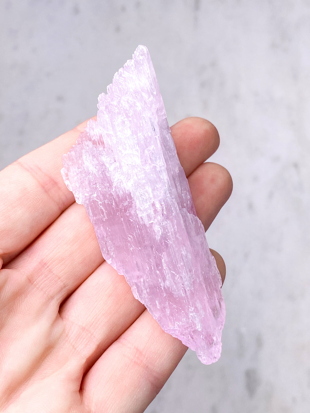 Kunzite Raw (nr 8) Exklusiv kvalitet