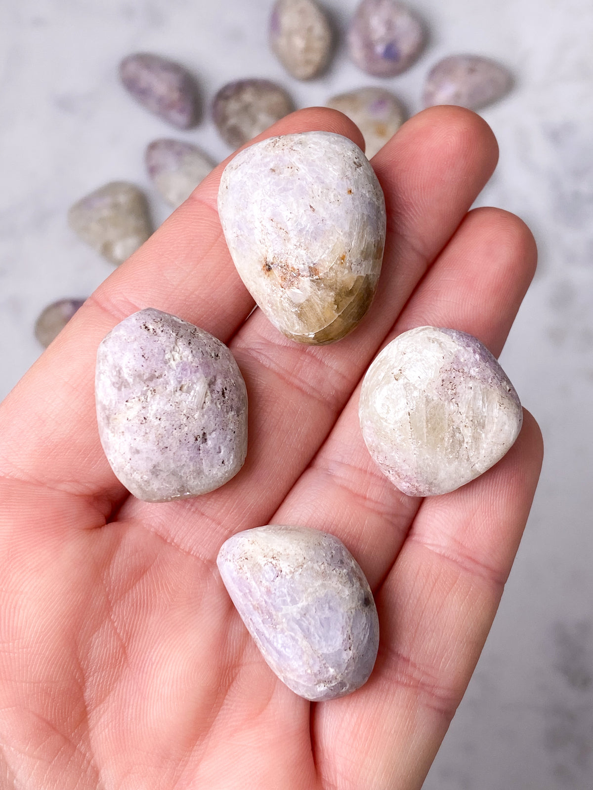 OUTLET - Hackmanite Pocket Stone