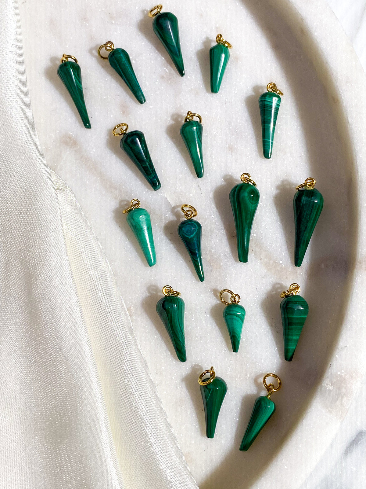 Malakitdroppehalsband
